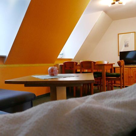 No.5 - Ferienwohnung Schkade Kleingiesshubel Esterno foto